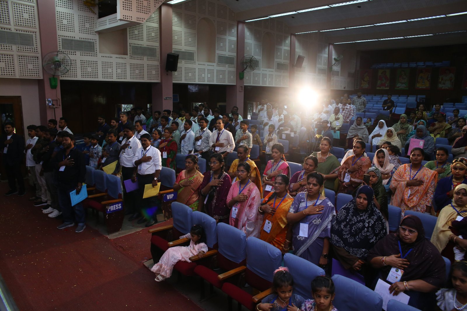 Taking the Sajjan Samaj Pledge